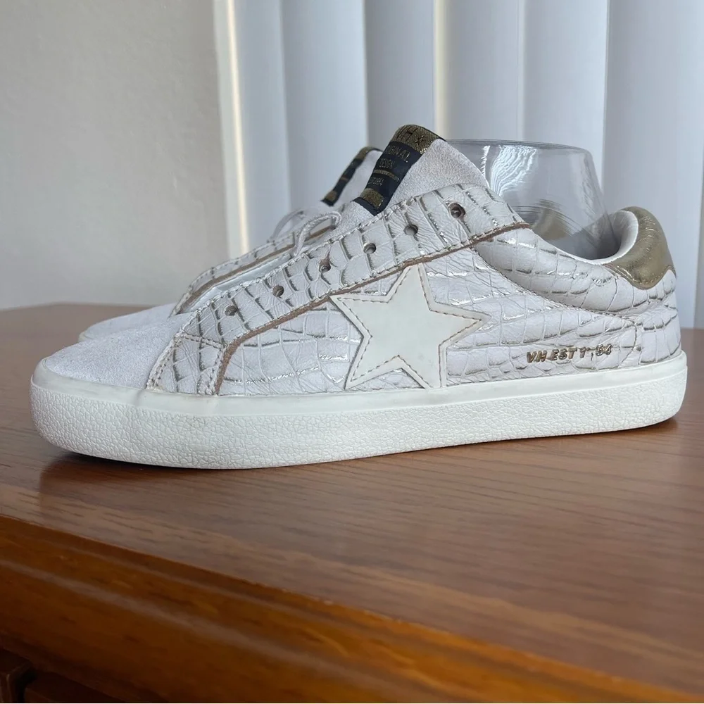Vintage Havana Flair Sneakers Off-White/Gold Croc Size 7.5